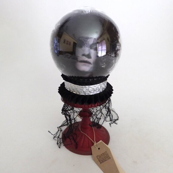 NEW DISNEY HAUNTED MANSION MADAME LEOTA CRYSTAL BALL PROP ODDITY - Picture 4 of 15